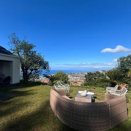 Natural Oasis With Panoramic View & Bio-diverse 9 950m2 Garden Villa *